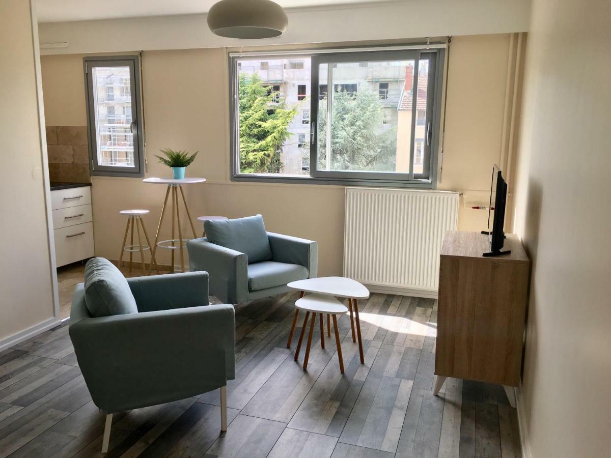 Studio Richelieu 2 Et Son Parking Prive Villeurbanne Exterior foto