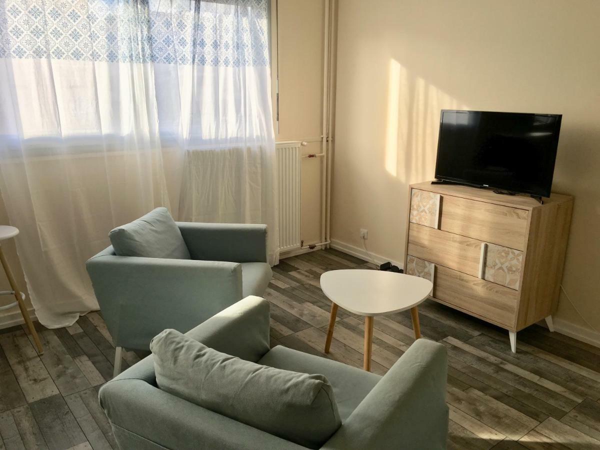 Studio Richelieu 2 Et Son Parking Prive Villeurbanne Exterior foto